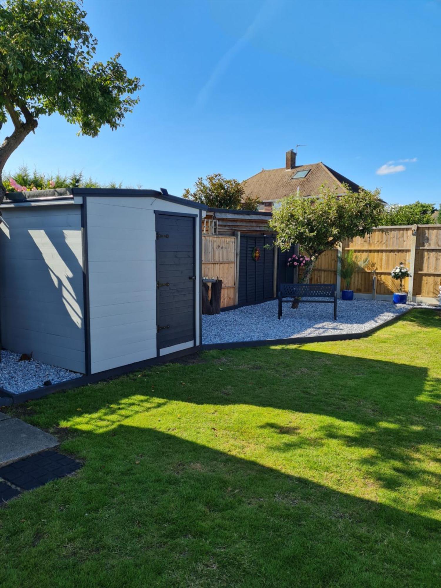 A Bright And Spacious Gem Staines-upon-Thames Bagian luar foto
